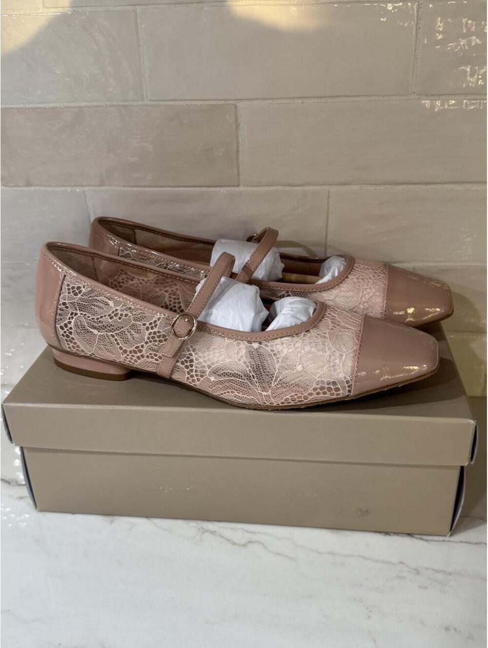 Donald J Pliner Ditzy Mary Jane Size 10